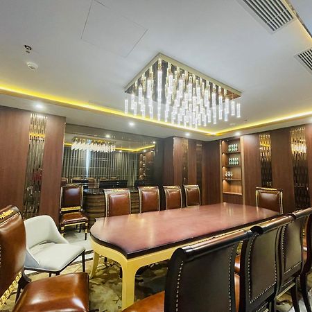 Cua Dong Luxury Hotel Vinh Exterior foto