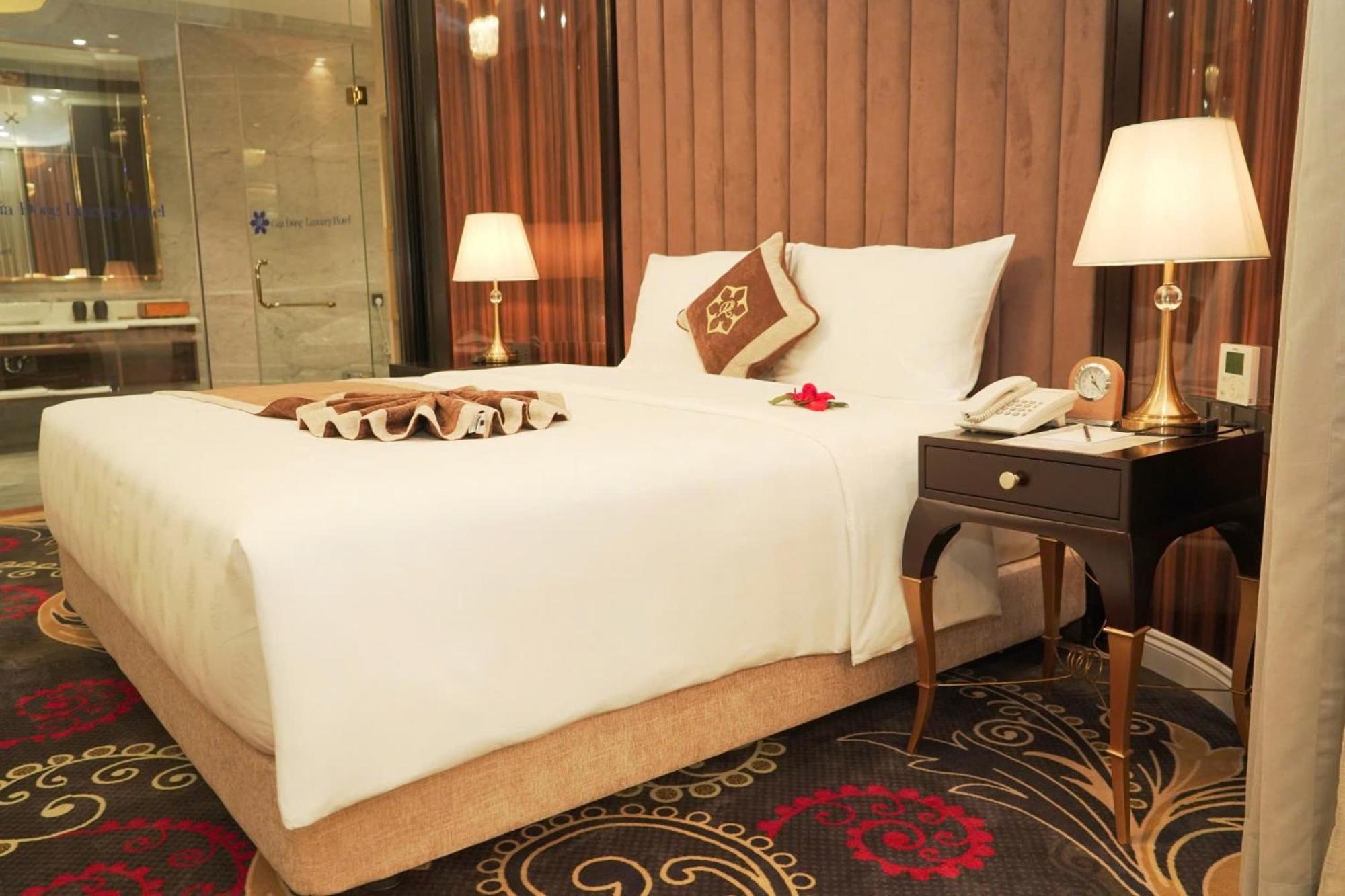 Cua Dong Luxury Hotel Vinh Exterior foto